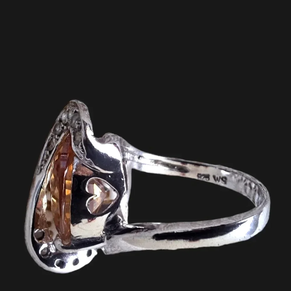 Striking Zircon Ring with transparent Oval Crystal Stone Orange 925 Silver Size6